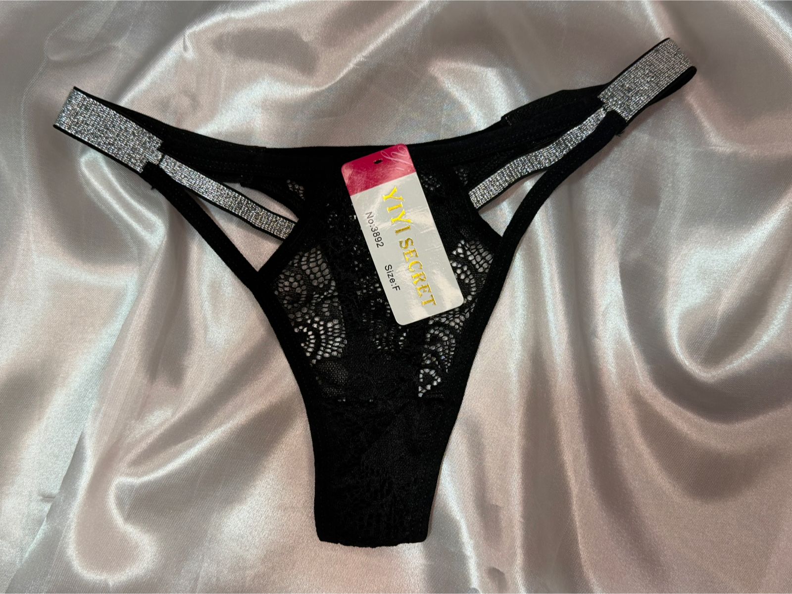 Tanga Yiyi